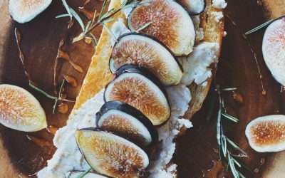 Classic Ricotta Toast with Honey and Figs Quick Breakfast